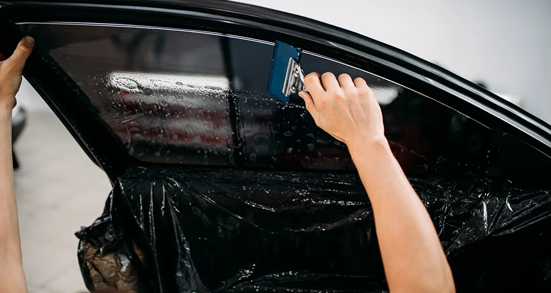 Concurso voltereta Retirado Leyes para láminar ventanillas de coches en España - Solarplexius